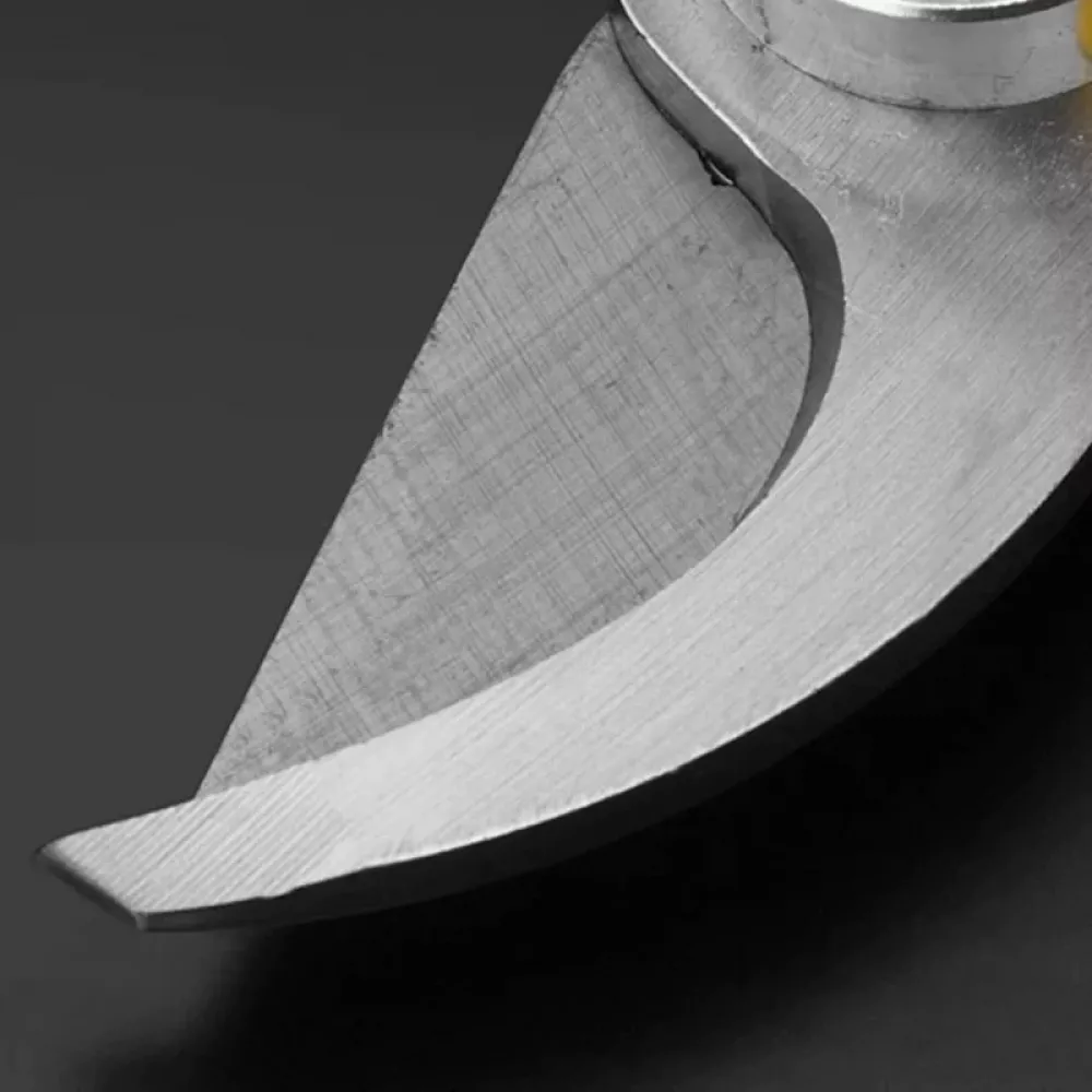 Caiman CN-929 аккумуляторный секатор