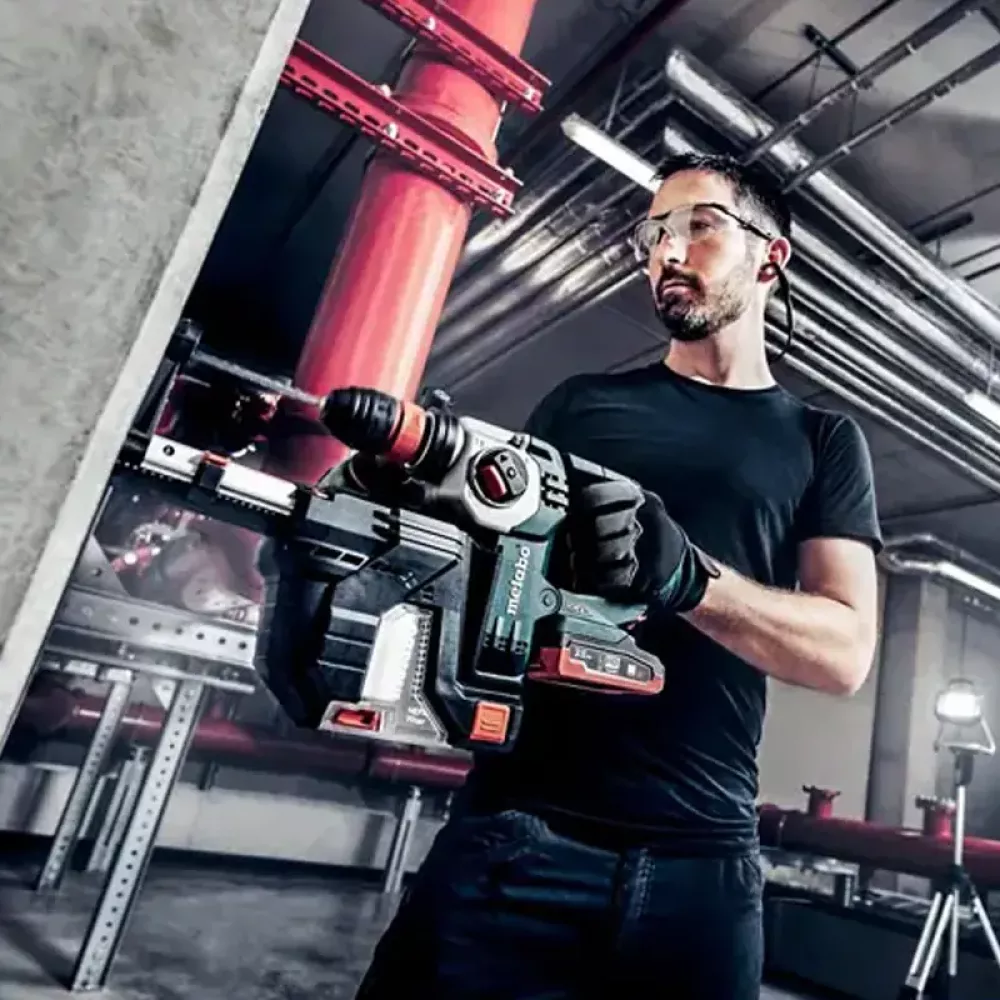 Metabo KHA 18 LTX BL 24 Quick Set ISA перфоратор в кейсе 1 x 5.5 Ач, 1 x 4 Ач, ЗУ 600211930