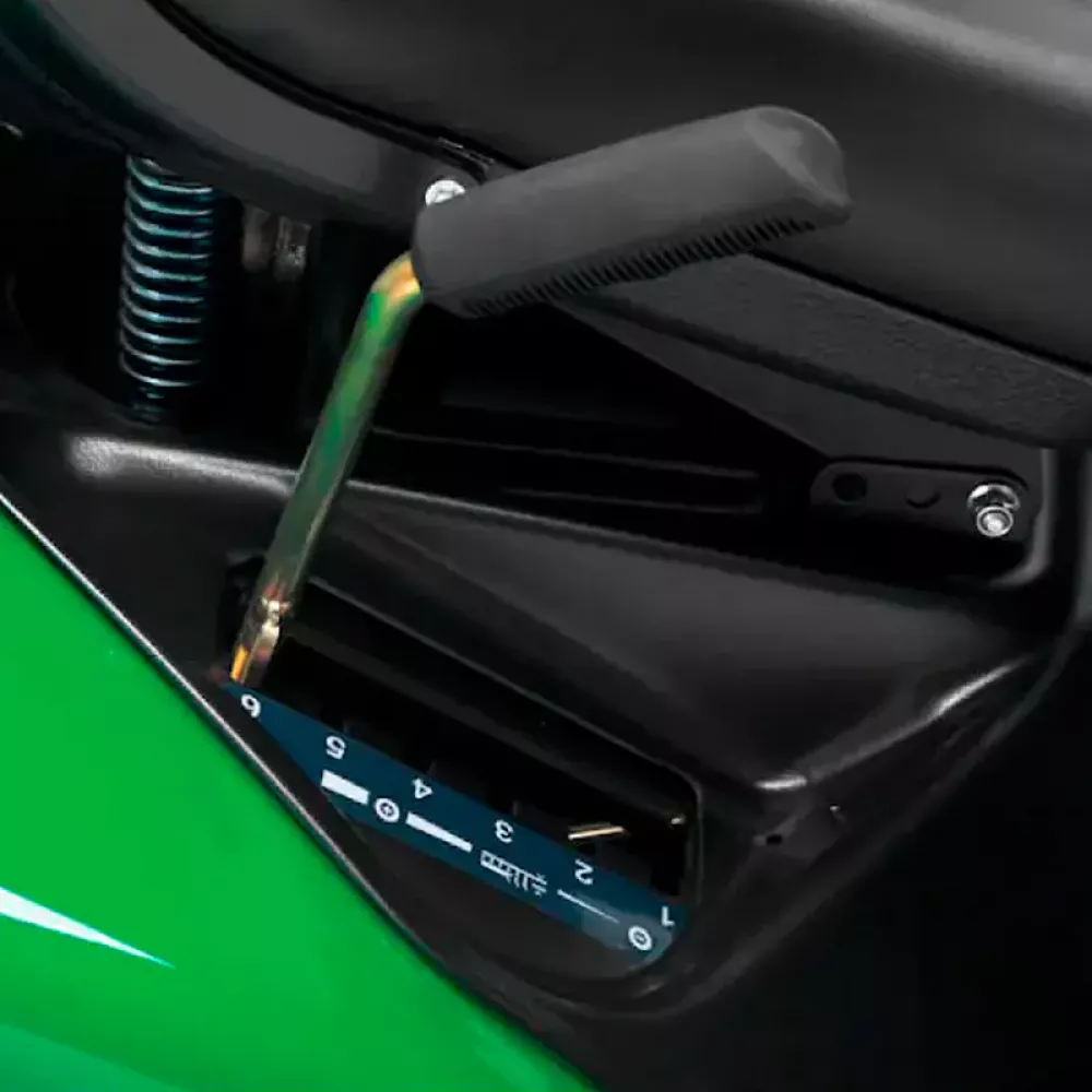 Caiman Rapido 2WD 107D1C машина газонокосильная RAPIDO-2WD-107D1C