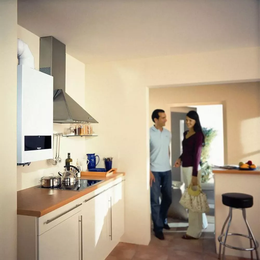 Настенный газовый котел Buderus Logamax U054-24, 7747380125