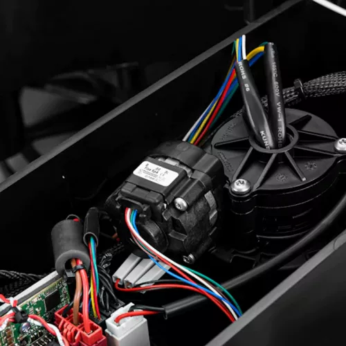 Caiman L400i Deluxe робот-газонокосилка AM450D4M1Z