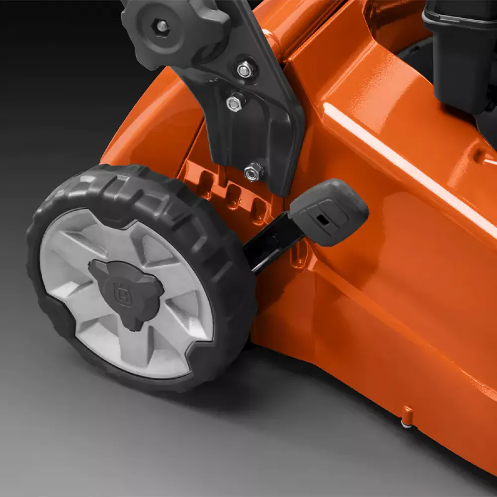 Газонокосилка бензиновая Husqvarna LC 551SP, 9673432-02