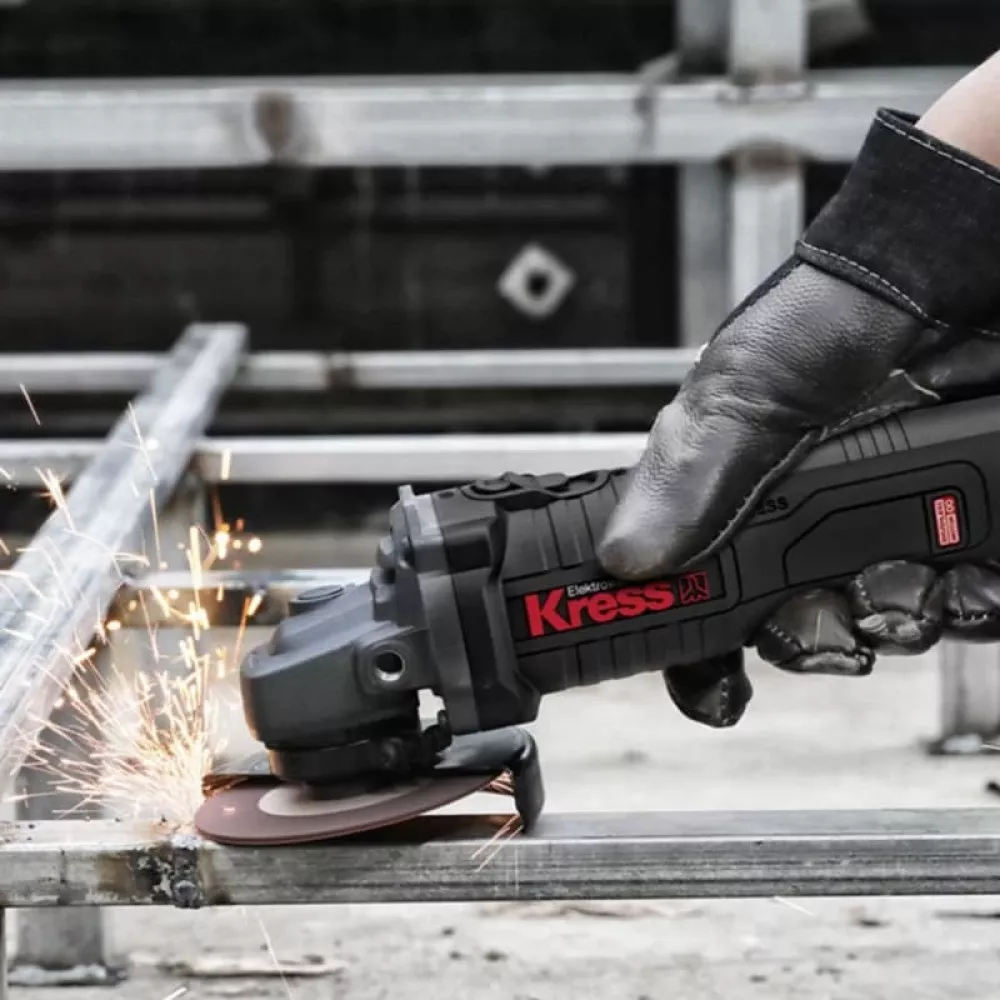Kress KU801 аккумуляторная угловая шлифмашина (2 x 4 Ач, ЗУ)