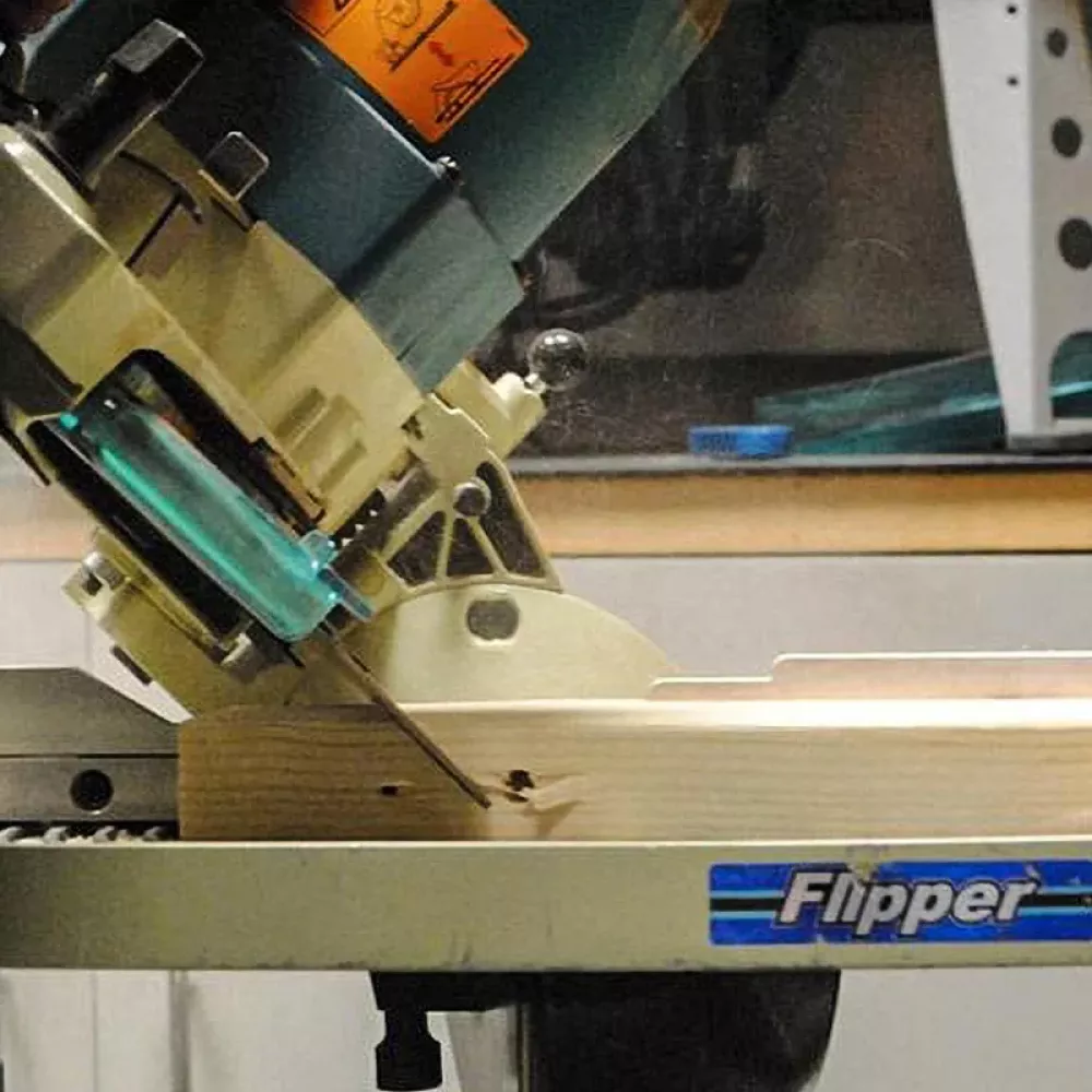 Комбинированная пила Makita LF1000