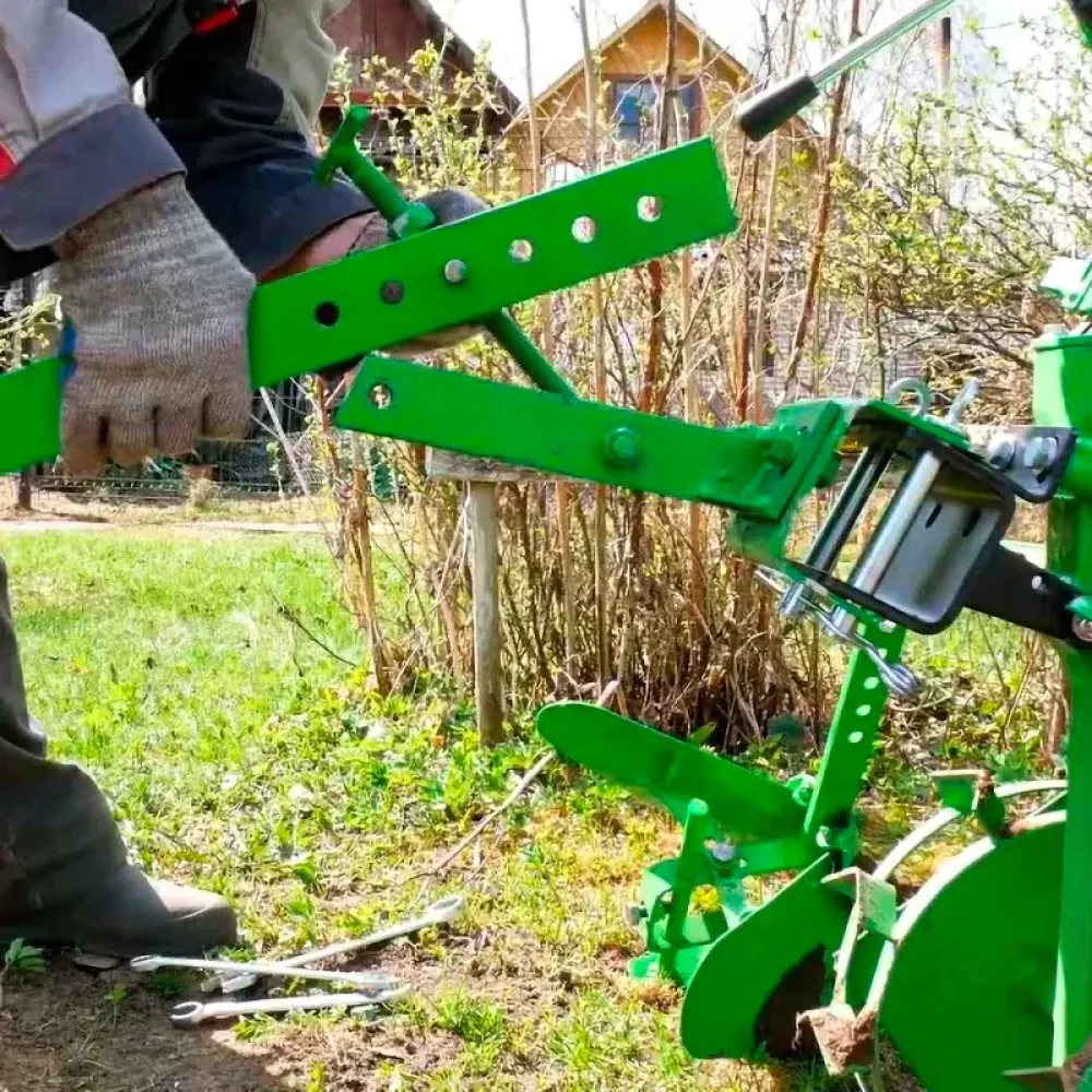 Aurora COUNTRY 800 MULTI-SHIFT мотоблок бензиновый 4134785