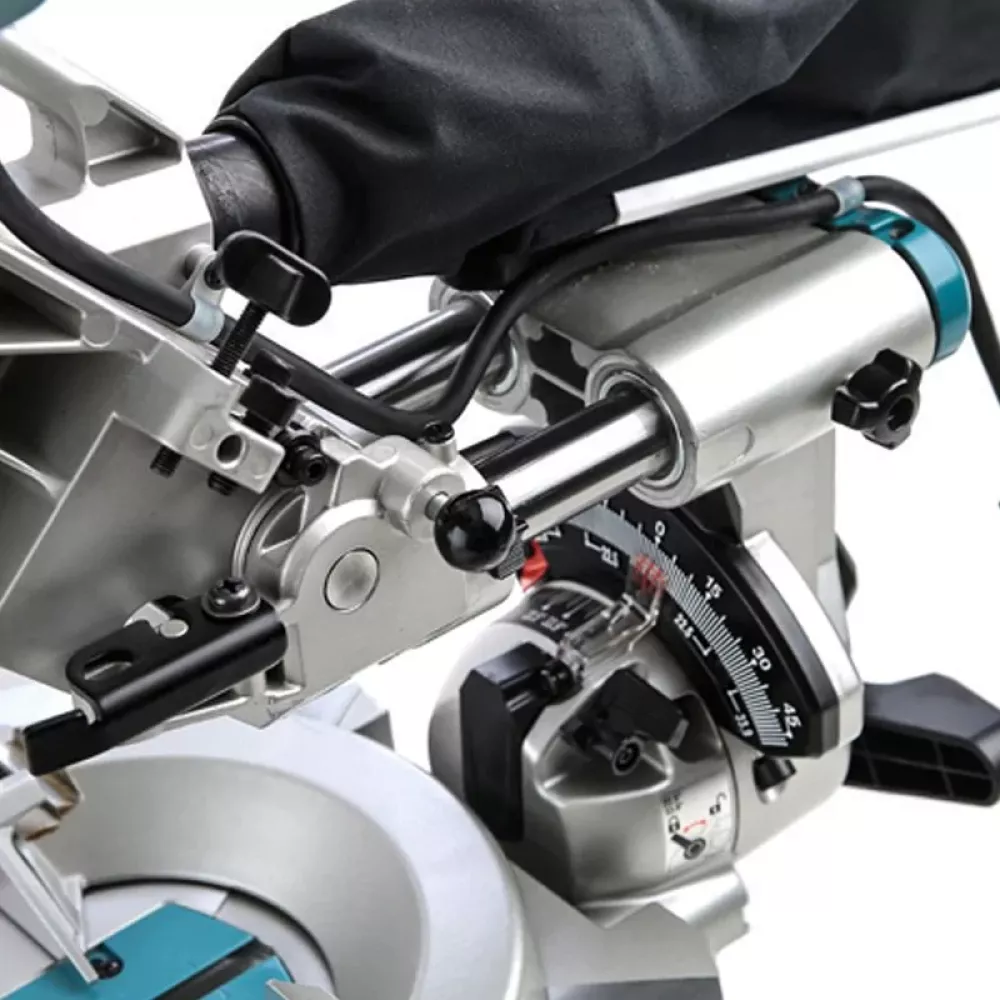 Торцовочная пила Makita LS1016