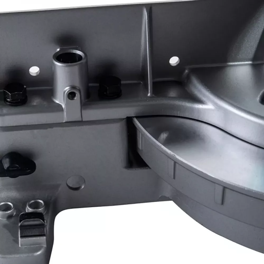 Торцовочная пила Makita LH1040