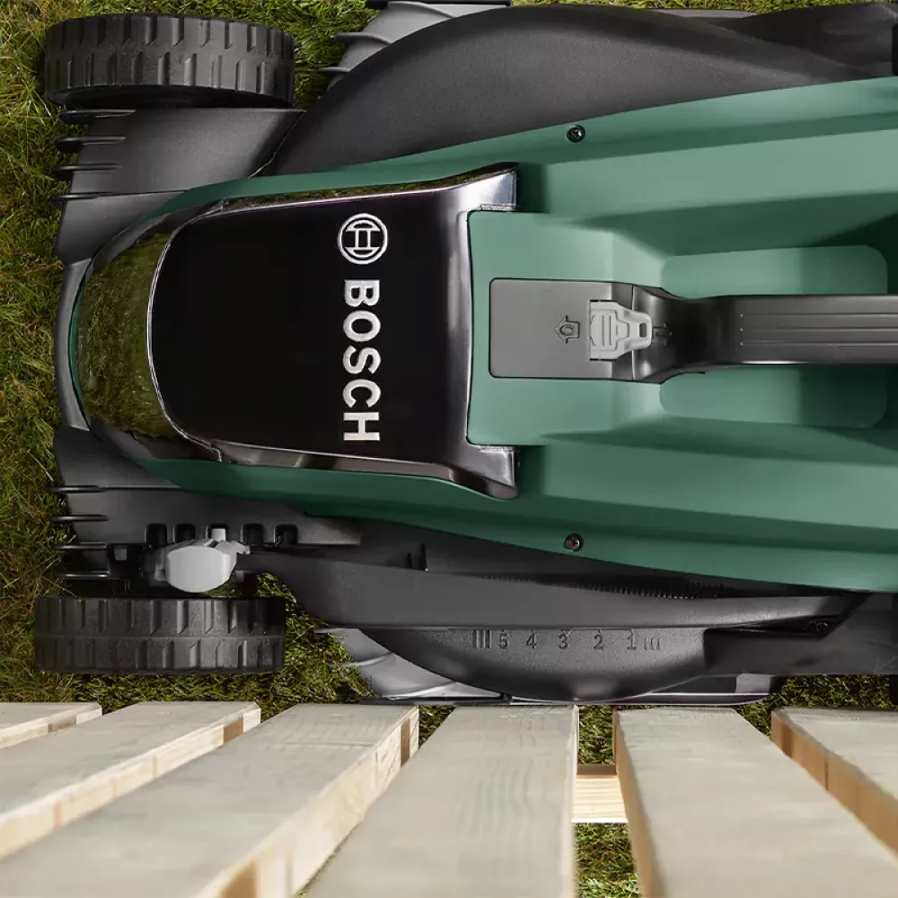 Bosch AdvancedRotak 36-850 аккумуляторная газонокосилка (1 x 6 Ач, ЗУ) 06008B9805