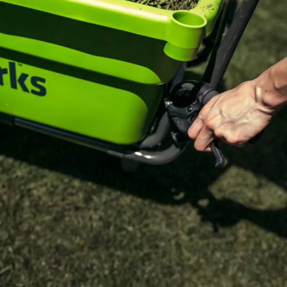 Садовая тележка самоходная Greenworks G40GC, 40V, 106 л, 7400007