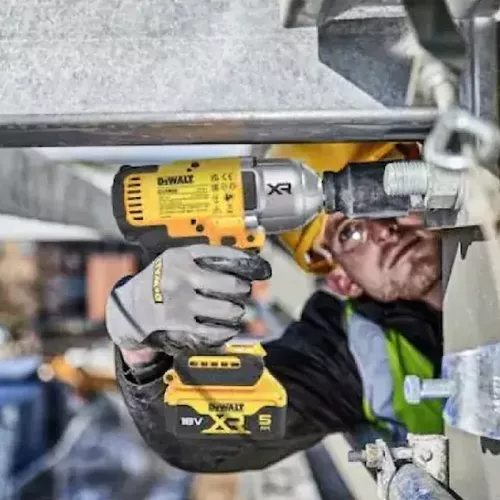 DeWalt DCF900P2T-QW аккумуляторный ударный гайковёрт (1 x 5 Ач, ЗУ)